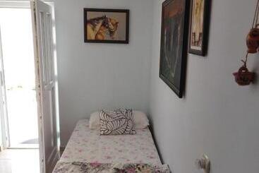 تختخواب و صبحانه Apartmani Srma Srma 2