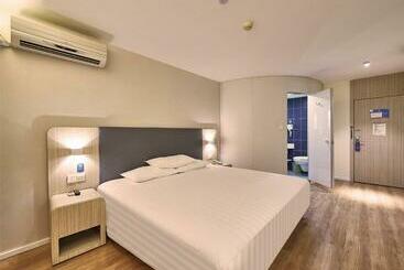 酒店 Hanting  Wuhan Xudong Street