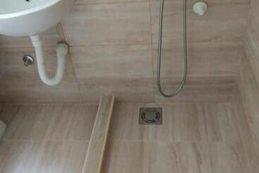 膳宿费 Apartmani Tara I Zabojsko Dobrilovina