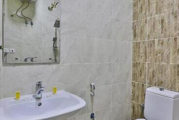 בית מלון כפרי Moon Gate 2