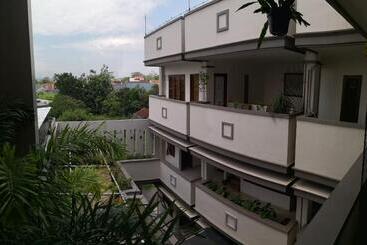 Otel Gk Gallery Rumah Sewa