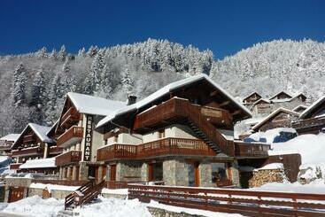 ホテル Les Glières   Champagny En Vanoise