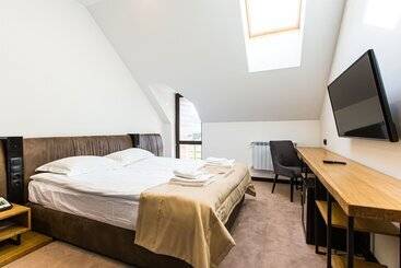 هتل Spa & Wellness Saint Charbel