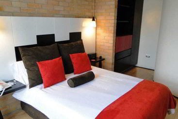 Estelar Apartamentos Aeropuerto