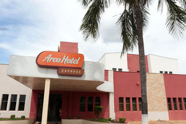 Arco Hotel Express Araçatuba