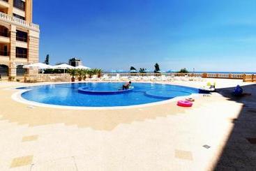 Cabacum Beach Residence