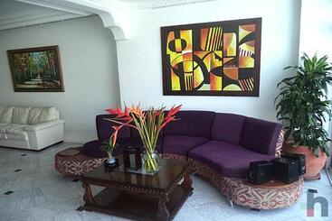 酒店 Abi Inn By Geh Suites