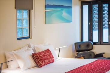 هتل At Waterfront Whitsunday Retreat  Adults Only