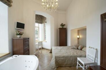 هتل Florens Boutique