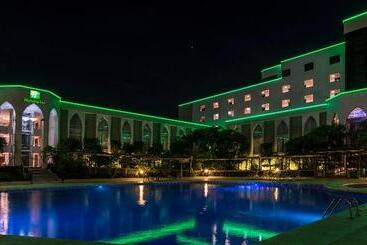 בית מלון כפרי Holiday Inn Tuxtla Gutierrez By Ihg