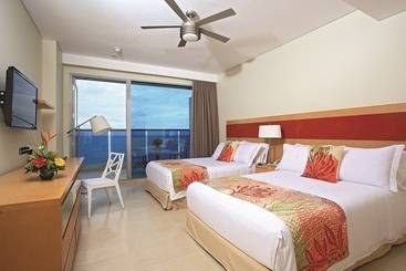 فندق Las Americas Torre Del Mar