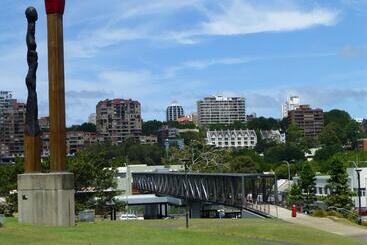 Mariners Court Hotel Sydney