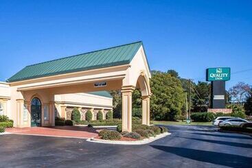 فندق Quality Inn Richmond Hill  Savannah I95