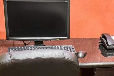 فندق Sleep Inn & Suites University