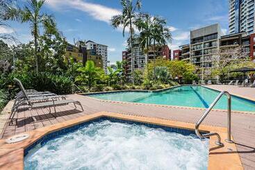 酒店 The Docks On Goodwin