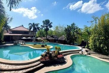 Casa Basilisa Hotel & Resort