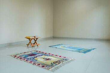 Oyo 674 Hotel Cepu Indah 2