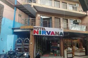 בית מלון כפרי Nirvana