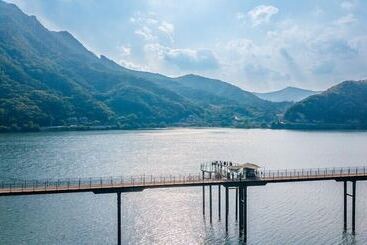 בית מלון כפרי Rabbit Star Pension