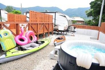 Hotel Resoneccha Villa In Katetsu  Glamping