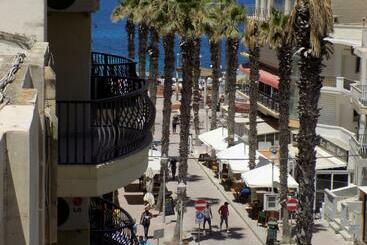 پانسیون Seabreeze Holiday Guestrooms