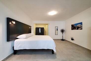 فندق Quinta Suites