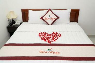 Bao Ngoc Hotel & Apt