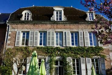 ペンション Au Temps Jadis