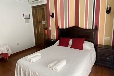 Сельский дом Hostal El Descanso Del Emperador