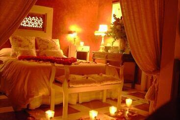 فندق ريفى La Posada De Tamajon