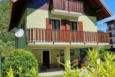 ベッドアンドブレックファースト Manuebbasta