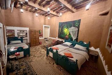 مبيت وإفطار نُزُل تُراثي شقْراء Heritage Guesthouse Shaqra