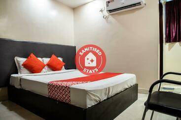 فندق Oyo Flagship 37810 Silver Oak