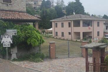 مبيت وإفطار Villa Auditorium