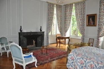 مبيت وإفطار Château De La Voûte