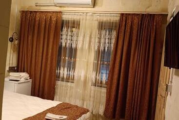 צימר Doğanbey Konaği