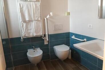 בית מלון כפרי Locanda Mirafiori