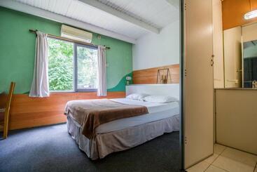 Mundaka Hostel Y Bar