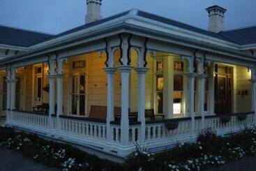 فندق Collingwood Manor