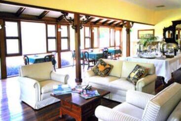 酒店 Forest Lodge Resort