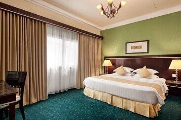 هتل Ramada By Wyndham Dammam Khaleej Road