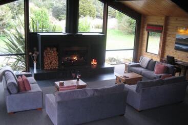 ホテル Westwood Lodge