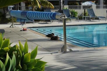 Marina Park Apartments