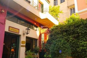 פנסיון Atheaton Traditional Guesthouse