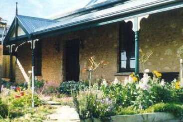 آپارتمان Robe House Heritage Accommodation