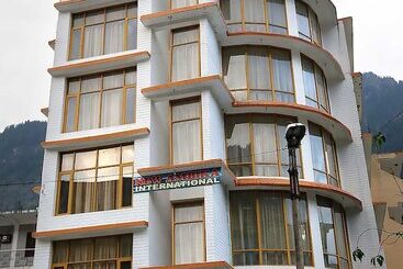 هتل New Ambika International
