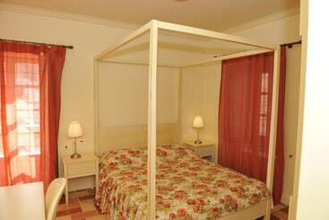 膳宿费 Gaia Hydras