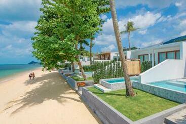 リゾートホテル White Whale Beachfront Poolvilla