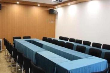 בית מלון כפרי City Comfort Inn Jinzhou Bohai University Wanda Plaza