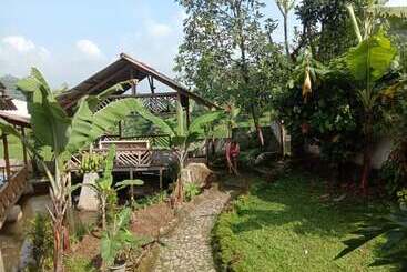 فندق De Salak Homestay
